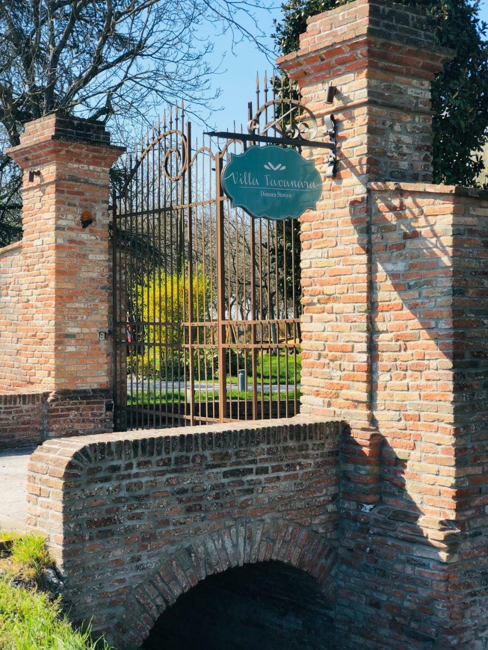 B&B Villa Tavanara 诺加拉 外观 照片